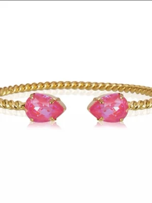 Caroline svedbom armband och ring - Säljer mitt fina Caroline svedbom armband och ring sett. Färgen är lotus pink❤️❤️jag säljer båda för 900kr!! Armbandet 500kr och ringen 400kr❤️