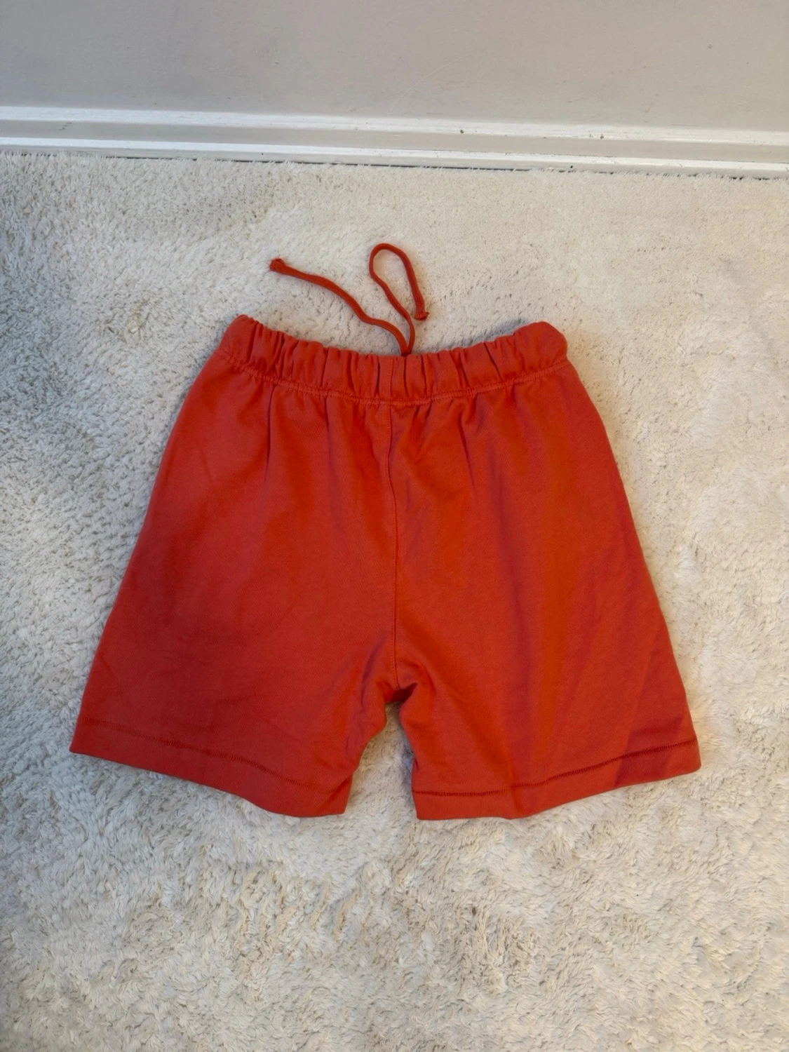 Röda Essentials shorts med snörning - 2