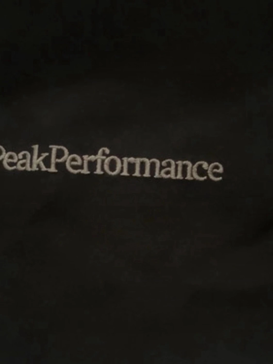 Svart vindjacka från Peak Performance - 2