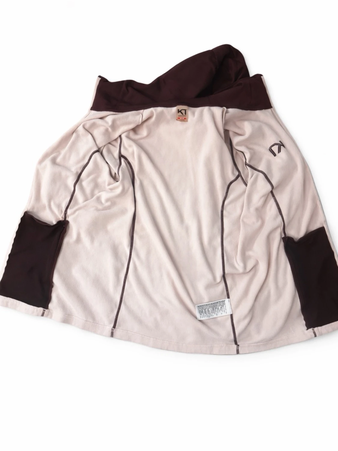 Ljusrosa hoodie från Kari Traa - 1