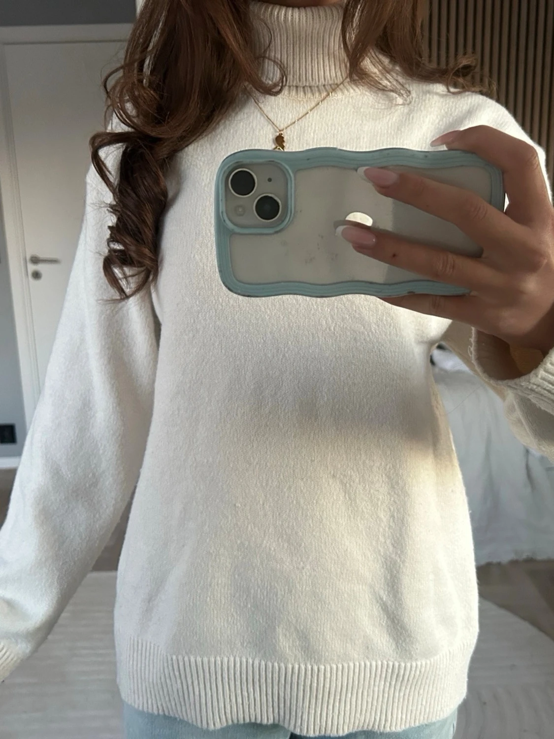 Vit polotröja i stickat material - 2