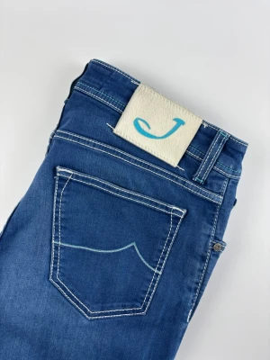 Jacob Cohën 622 jeans - | Säljer ett par Jacob Cohën jeans i riktigt bra använt skick | Storlek: 34 | Hör av dig vid frågor eller funderingar 