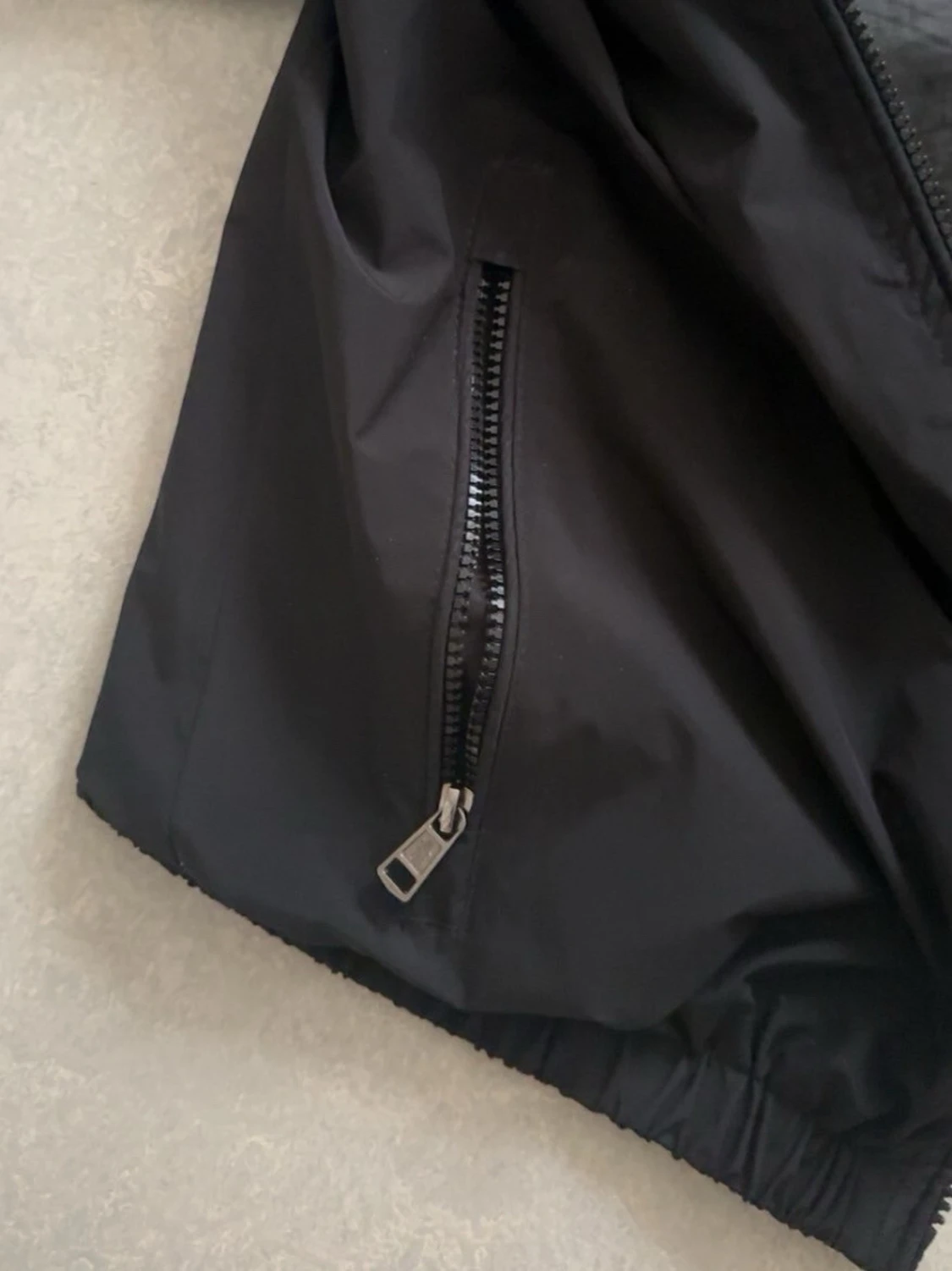 Svart vindjacka från Moncler - 3