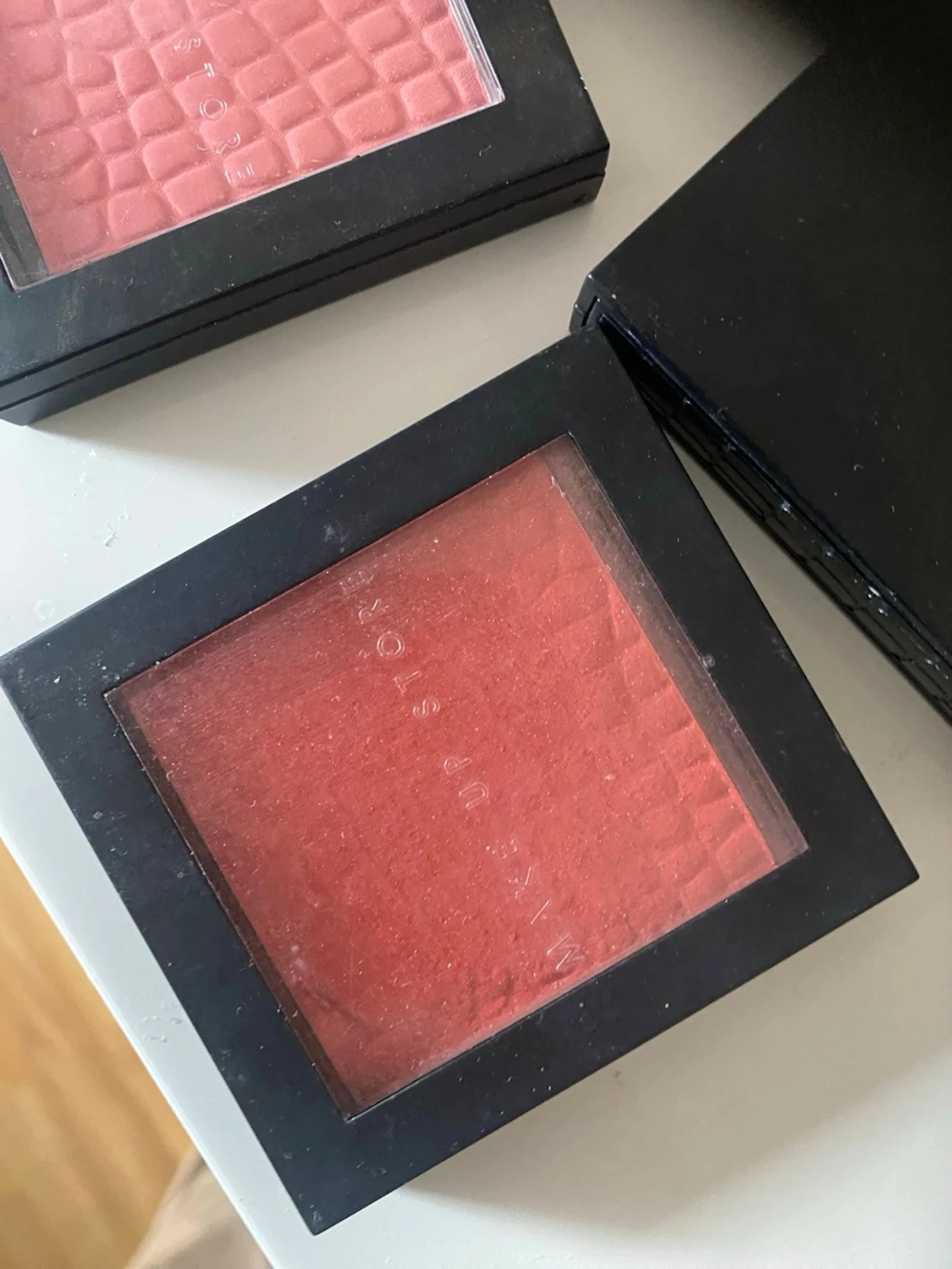 Rouge i korall och rosa från Make Up Store - 2