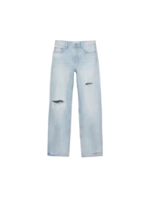 Pull & bear - Snygga oanvända jeans med lapp kvar! Slutsålda på hemsidan går ej att få tag på längre, exakt samma modell på bild 2( fast annan färg & utan hål.) nypris 379. Strl 32 TALL