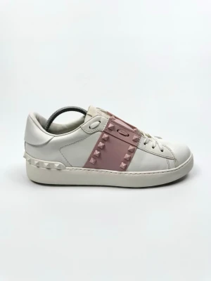 Valentino Rockstud sneakers - Valentino Garavani Rockstud sneakers | Storlek 39 |Skick 9,5/10 | Nypris ca 7700kr | 100% autentiska |