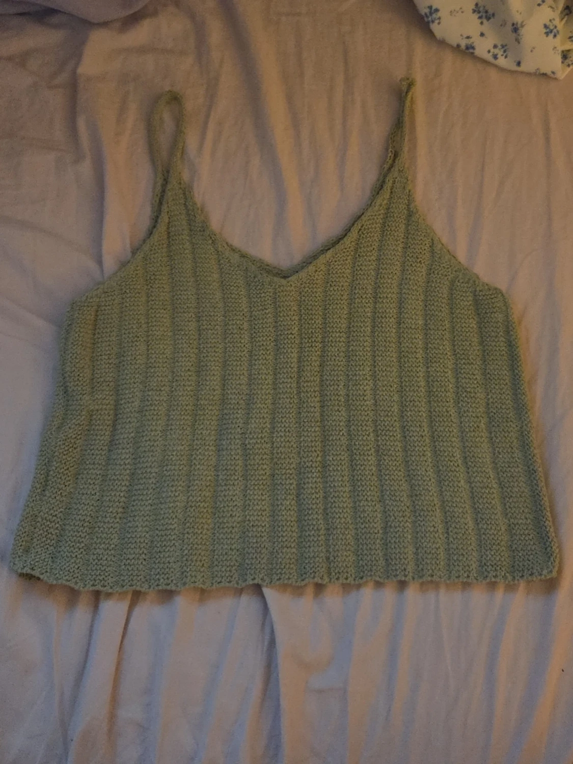 Ljusgrönt stickat linne