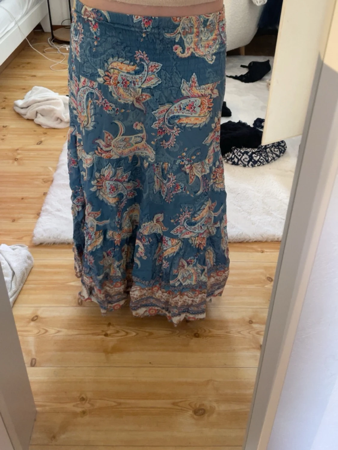 Blå långkjol med paisleymönster - 2