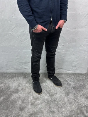 Replay jeans  - Ett par riktigt snygga jeans från Replay i storlek W33 L34 i modellen Anbbas Hyperflex 