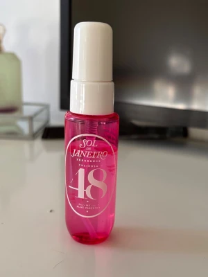 Sol de Janeiro 48 - 80% av parfymen
