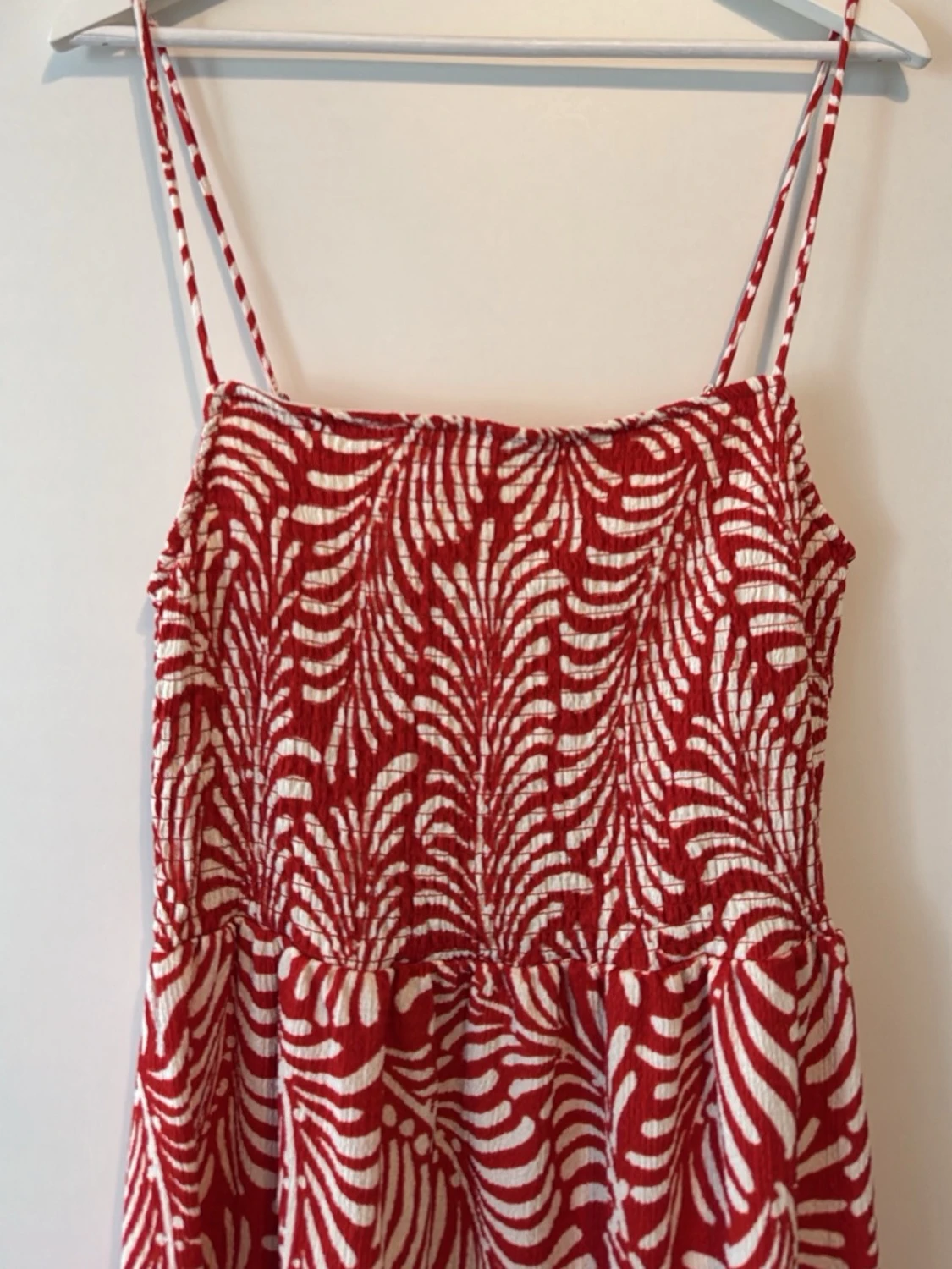 Rödvit långklänning med mönster - 4