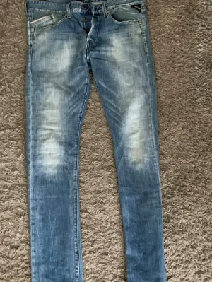 Replay jeans - Säljer dessa replay waitom då de inte används längre, de är i bra skick utan deffekter