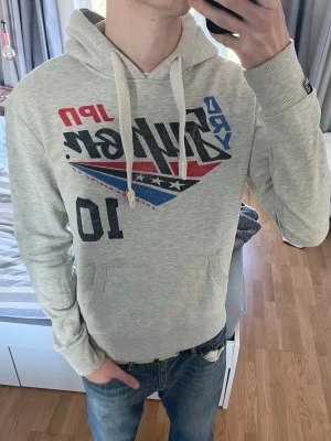 Superdry hoodie - Riktigt snygg hoodie från superdry | Storlek S | Mycket bra skick✅| 