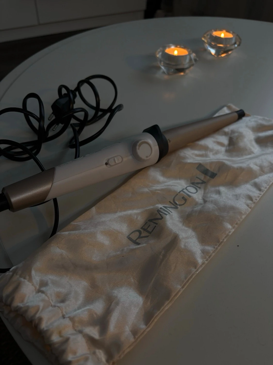 Remington locktång konisk vit/grå