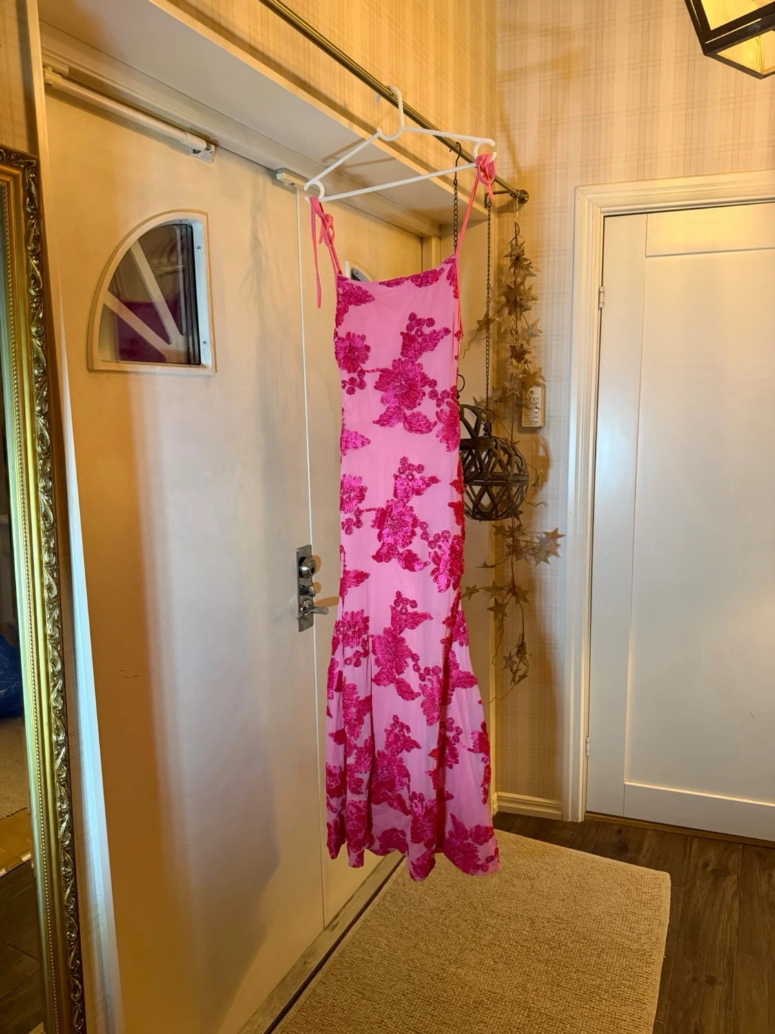 Jätte fin klänning till bal - 1