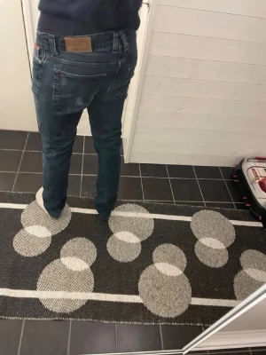Lee Coper Jeans - Lee coper jeans herr| pris:499kr| storlek: W34 L32| skick:9/10| hör av dig vid minsta lilla fundering eller fråga|