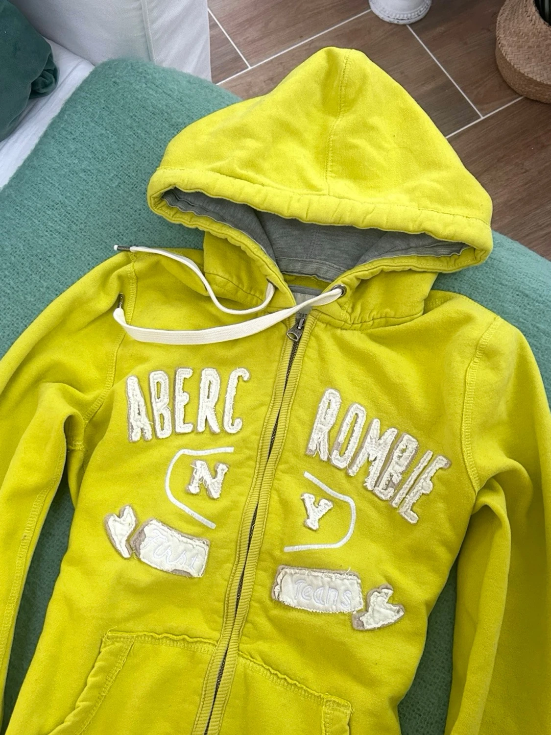 Abercrombie & fitch zip  - 2