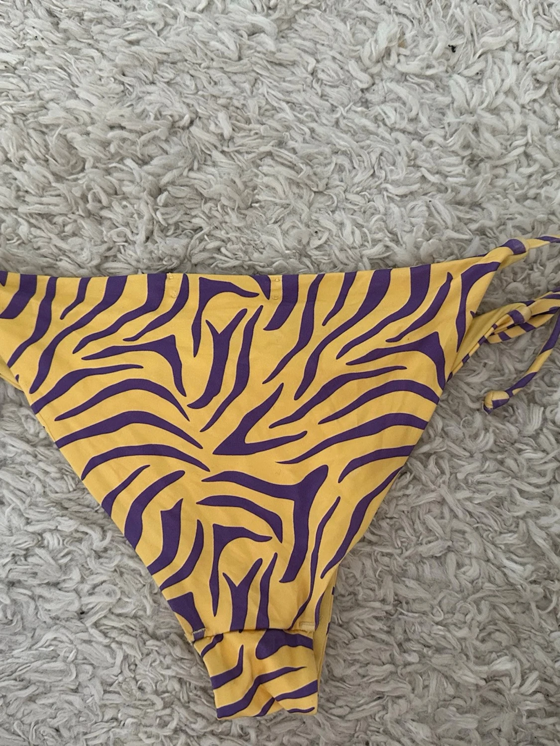 Gul-lila zebramönstrad bikini från Ivyrevel - 2