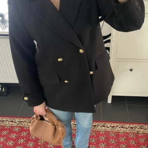 Only kappa - Superfin kappa från Only i storlek xs 