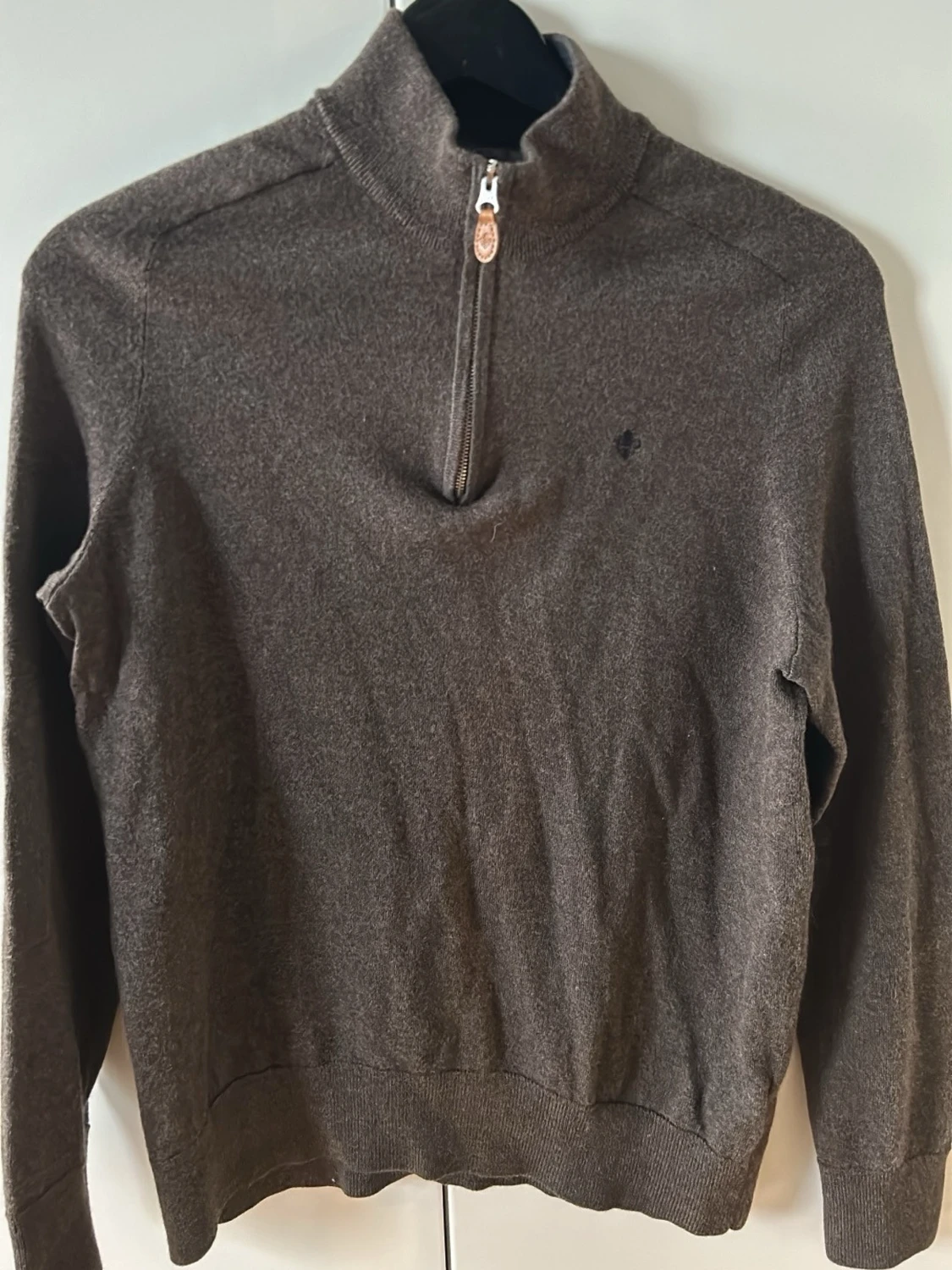 Mörkbrun stickad tröja Morris