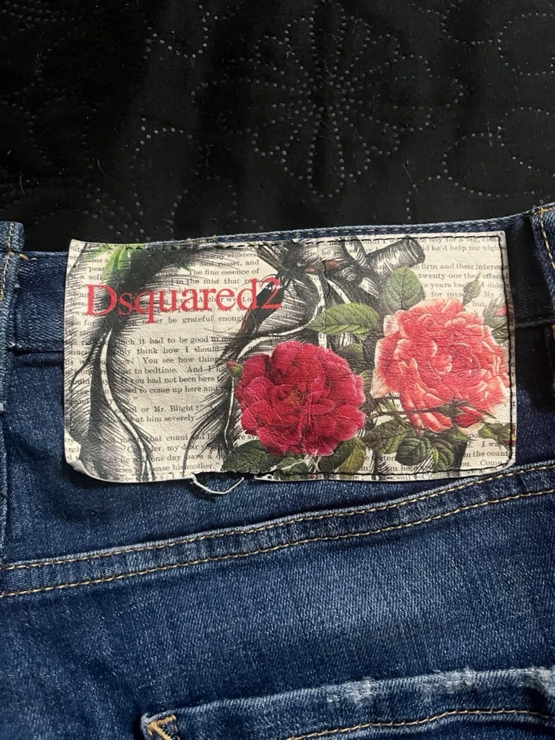 Blå Dsquared2 jeans med rosdetalj  - 1