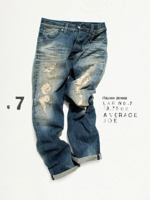 Selvage Nudie Labjoe AvrageJoe - Tjena! Säljer dessa helt nya nudie lab jeans, byxorna är gjorda i selvage typ och har äkta silver knappar, W34/L32, nudie lab var en exklusiv serie nudie gjorde mellan 2009-2013 så det är väldigt svårt att hitta ett par i detta skick, hör av dig vid funderingar!🙌, priset går att diskutera🙂