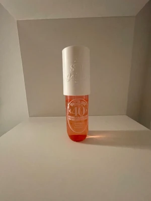 Sol de jainero 40 - Den är använd  från början 90ml men nu lite mindre!!