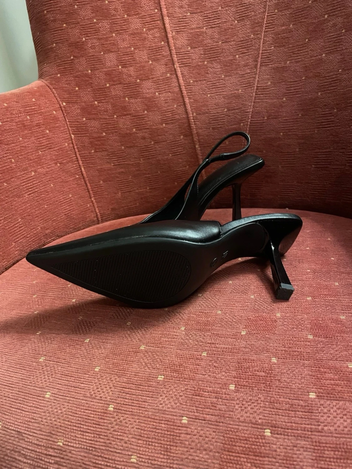 Svarta spetsiga slingback-pumps - 2