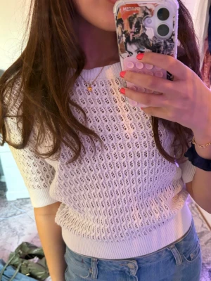 T shirt - Söt tröja som e lite genomskinlig ❤️ storlek S 