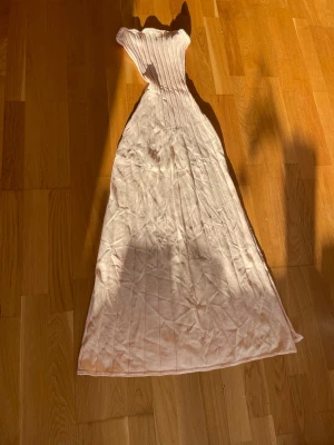 Meshki klänning  - Bra skick, 113cm 