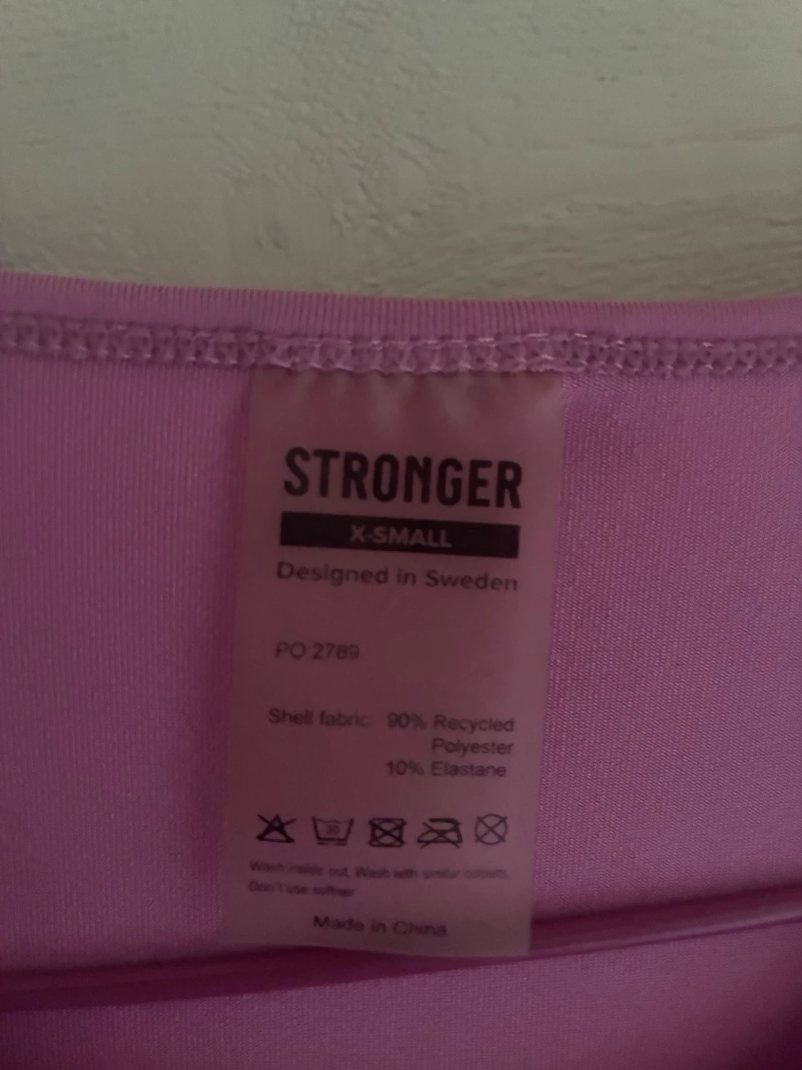Rosa långärmad topp från Stronger - 3