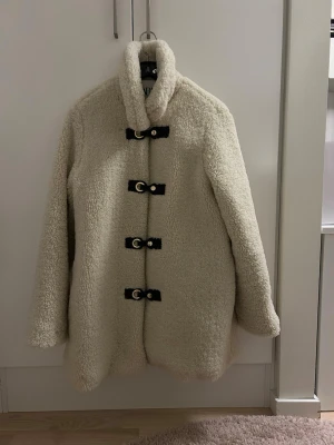 Teddy jacket Zara - Snygg Teddy jacka från Zara i nyskick