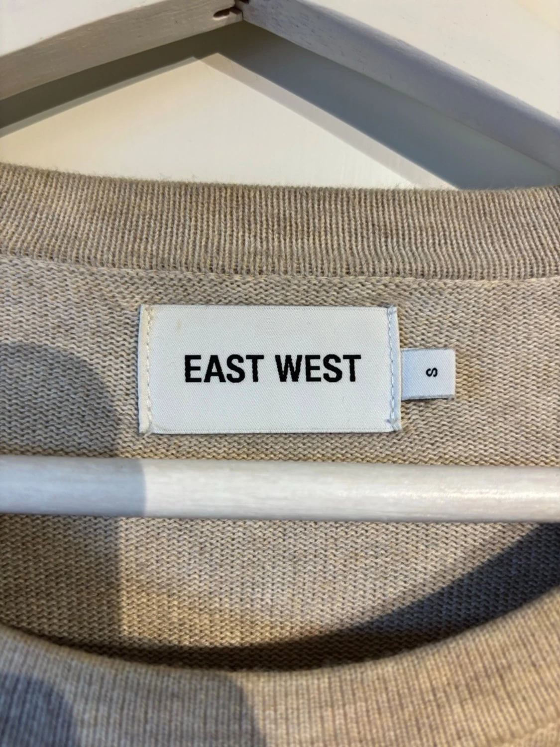 Beige sweatshirt från East West - 2
