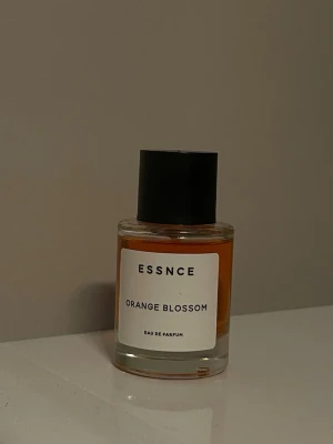 Essnce - Bara använd några gånger men tycker inte lukten passar mig☺️