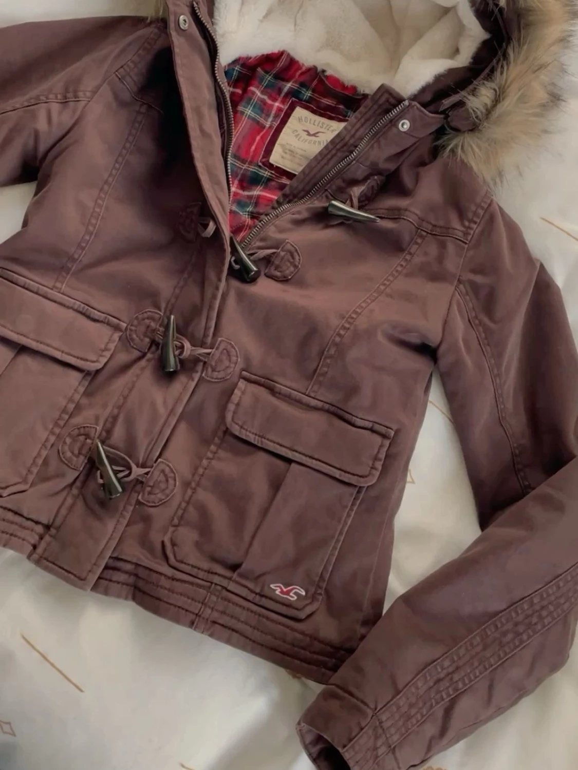 SÖKER ! Abercrombie/Hollister 2000s jackor  - 1