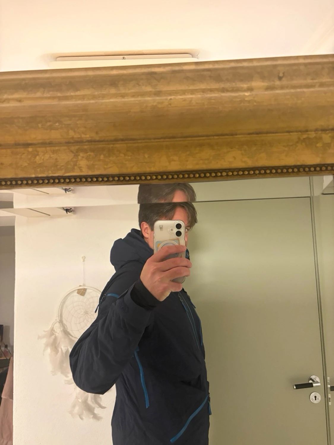 Mörkblå skidjacka från Peak performance  - 2