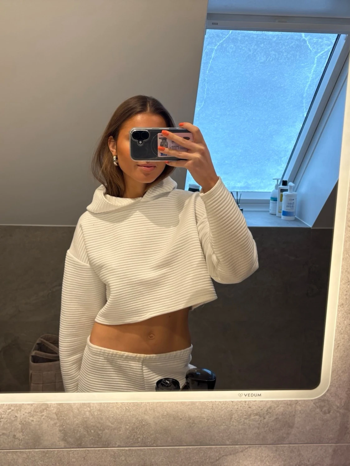 Vitt ribbat pyjamas-set