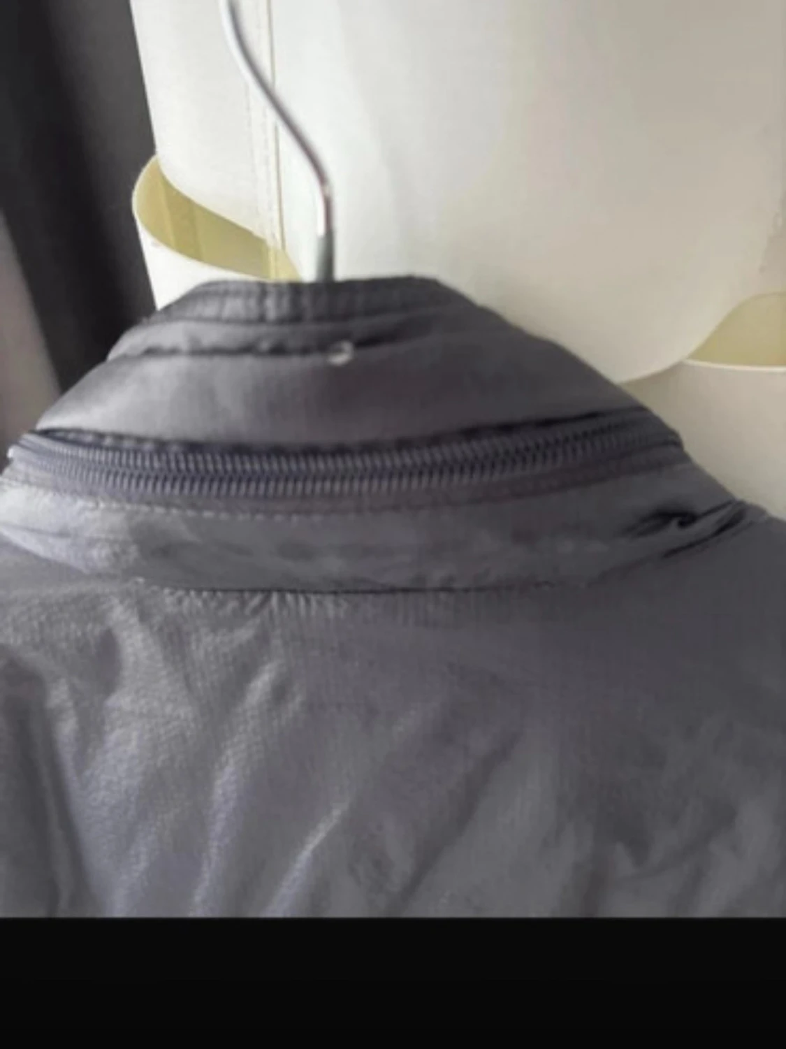 Mörkgrå vindjacka från Patrizia Peppe - 5