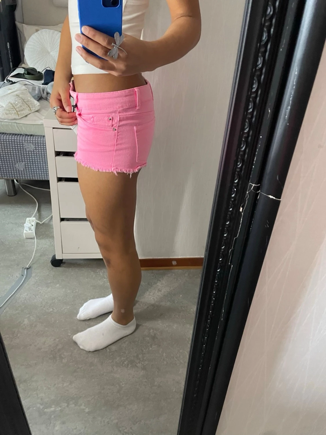Lågmidjade rosa jeans shorts - 1