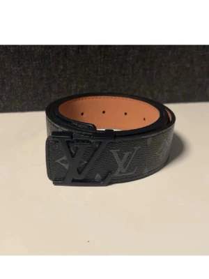 Bälte - helt ny, aldrig använd, för mer information skriv till mig !