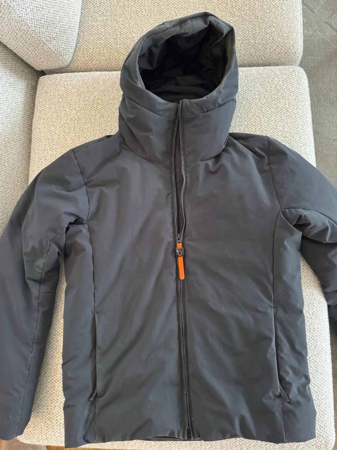 Gråblå dunjacka från Aspesi 