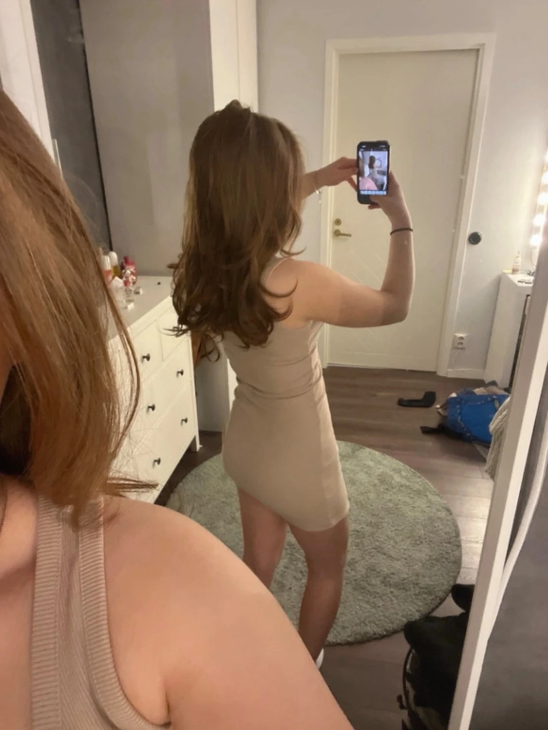 Beige tight kortklänning - 1