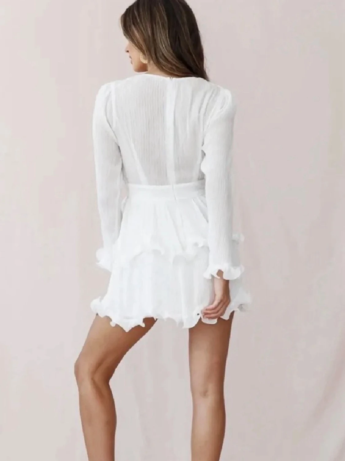Vit omlottklänning med volanger - 1