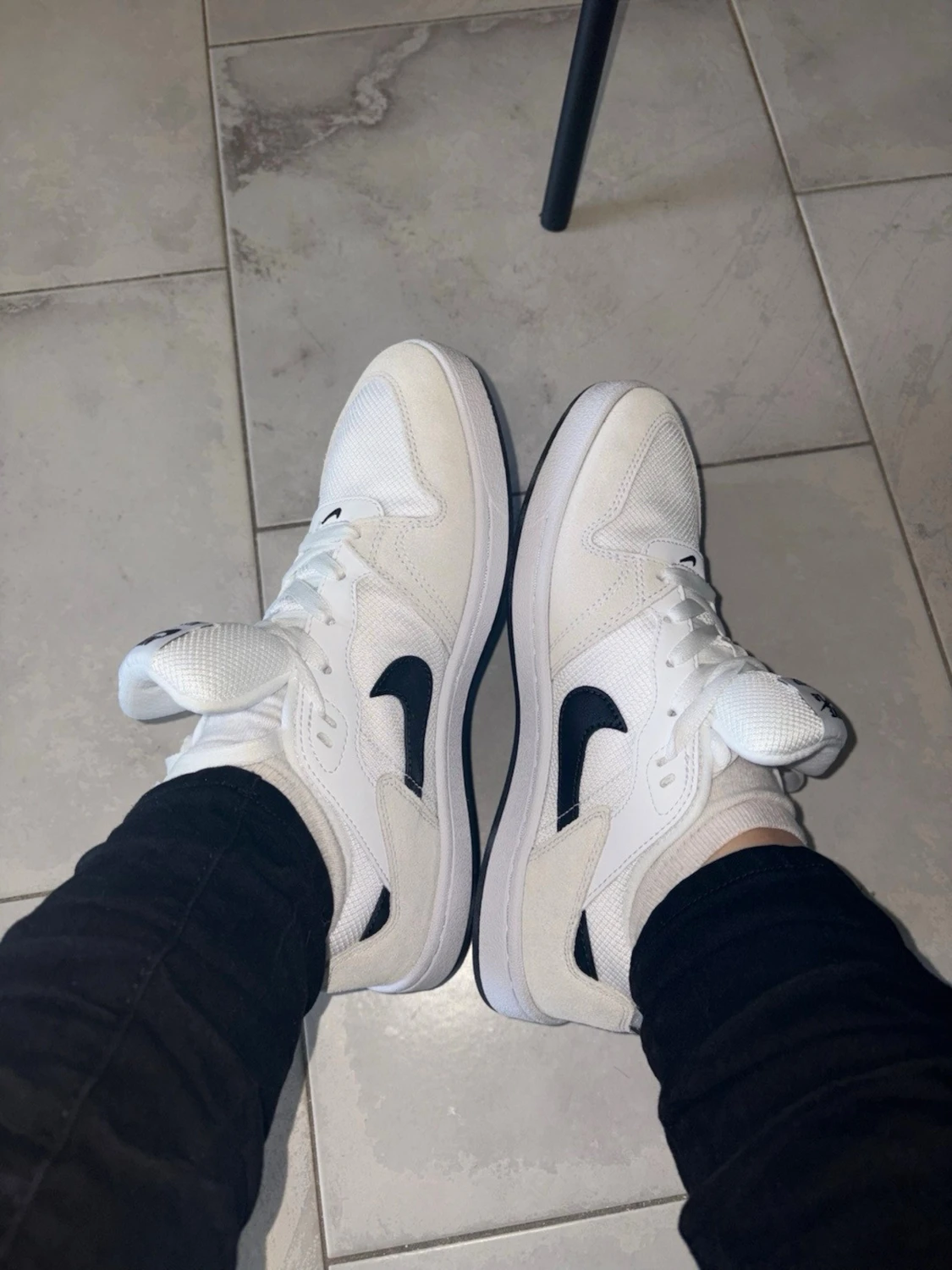 Nike SB vita sneakers med blå swoosh - 3