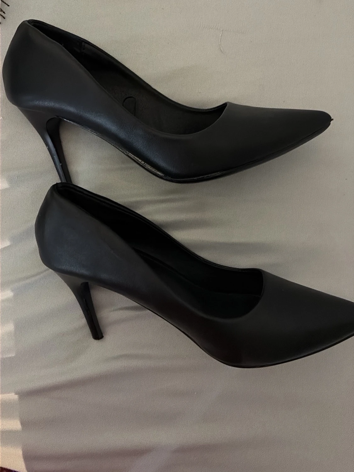 Svarta klassiska pumps