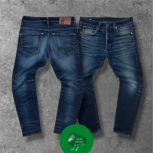 G-Star jeans slim fit - Säljer dessa jeansen från G-Star med riktig fet fade | W30 L32 | modell: 3301, slim fit | skick: 8/10, litet slitage på ena benet (bild 3) | Skriv vid frågor, pris kan diskuteras vid snabb affär! 🙌