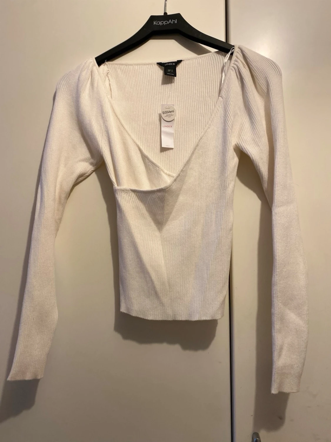 Vit ribbad topp från Lindex