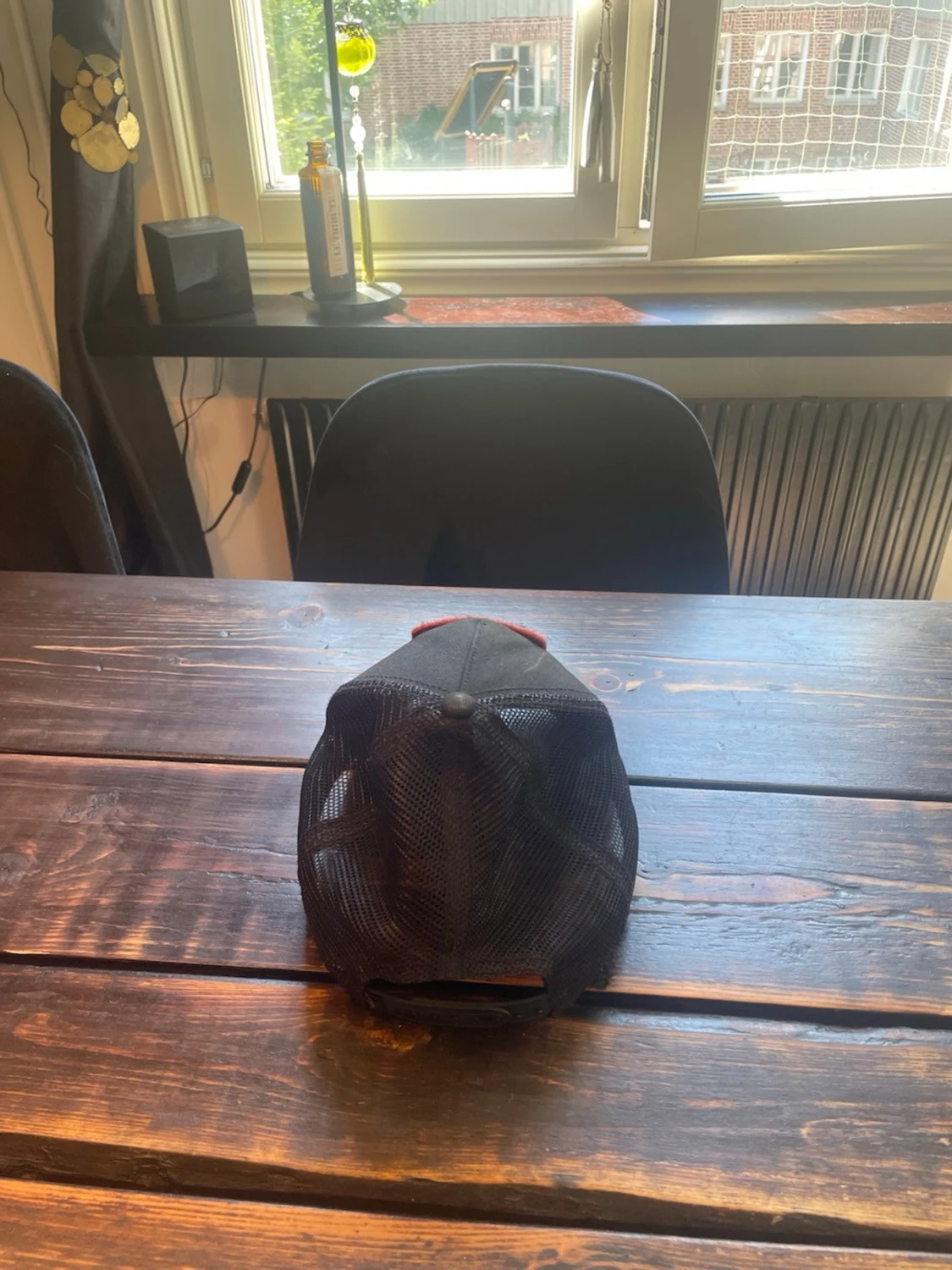 Svart truckerkeps med örnpatch - 2