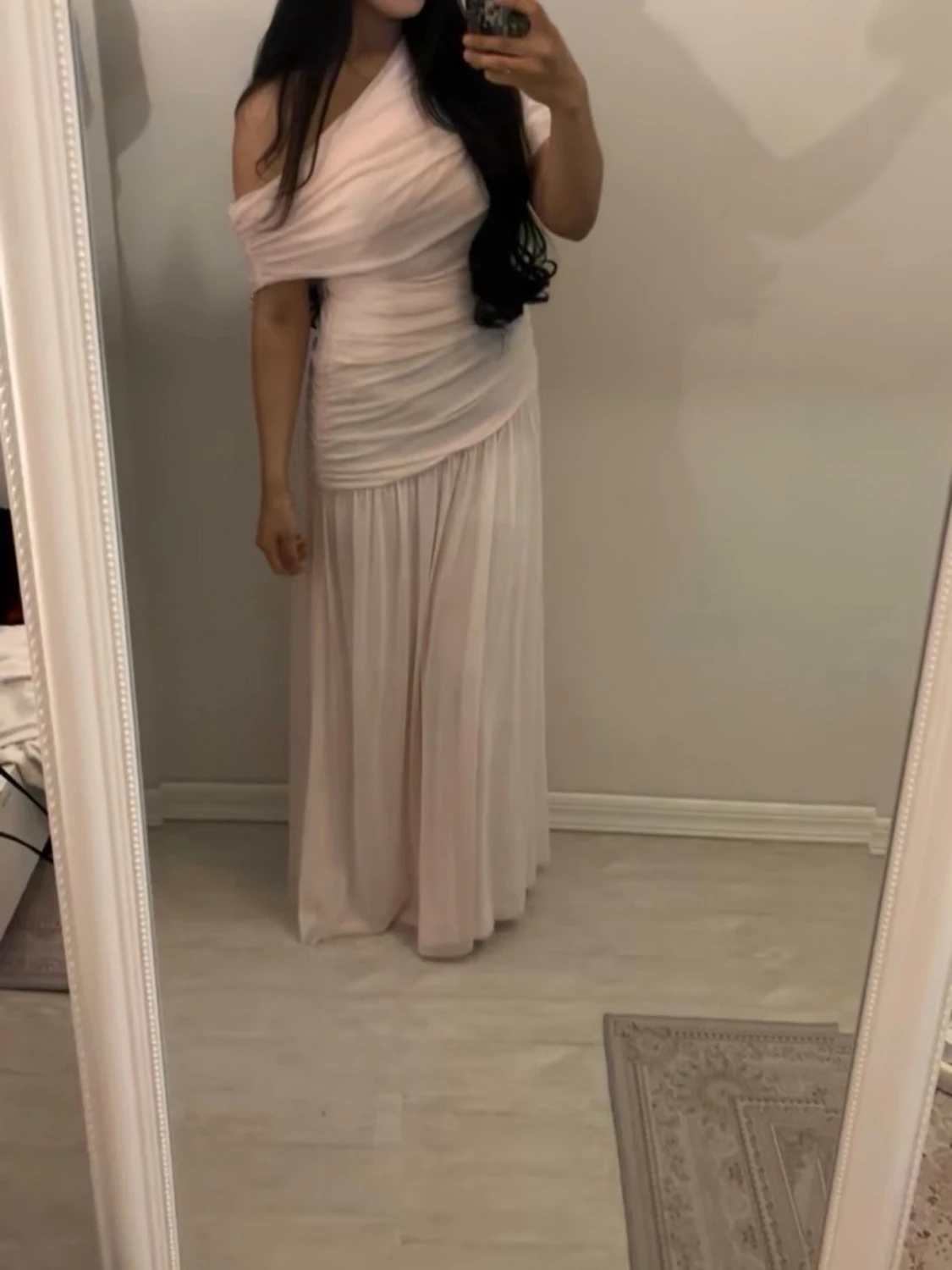 Ljusrosa oneshoulder långklänning - 2