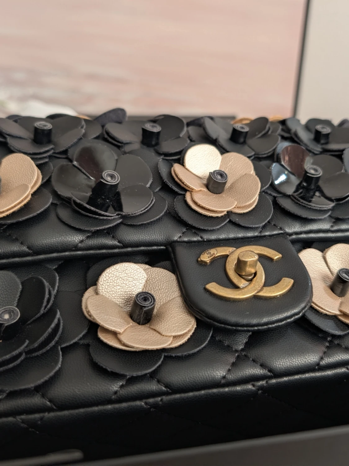 ChaneI 💎 Camellia Flap Bag. - 2